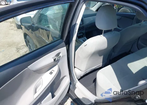 2013 Toyota Corolla Le z USA, uszkodzony, nr VIN 2T1BU4EE0DC953280